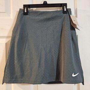 Nike 17” Dri-FIT ADV Tour High-Waisted Long Golf Skort: GREEN: NEW WITH TAGS: XS